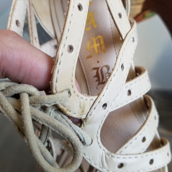 L.A.M.B by Gwen Stefani 90s Y2K Lace Up Tan Leather Heels Size 6 - Picture 13 of 13